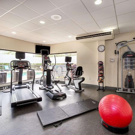 Hampton Inn Columbia I-26/Harbison Blvd Экстерьер фото