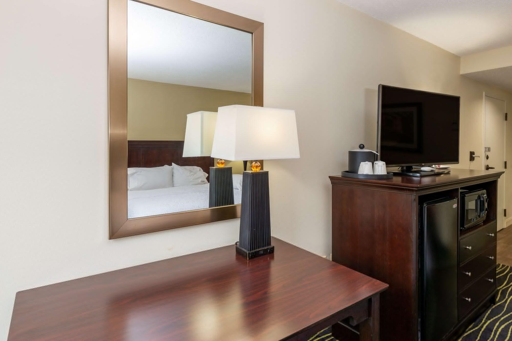 Hampton Inn Columbia I-26/Harbison Blvd Экстерьер фото