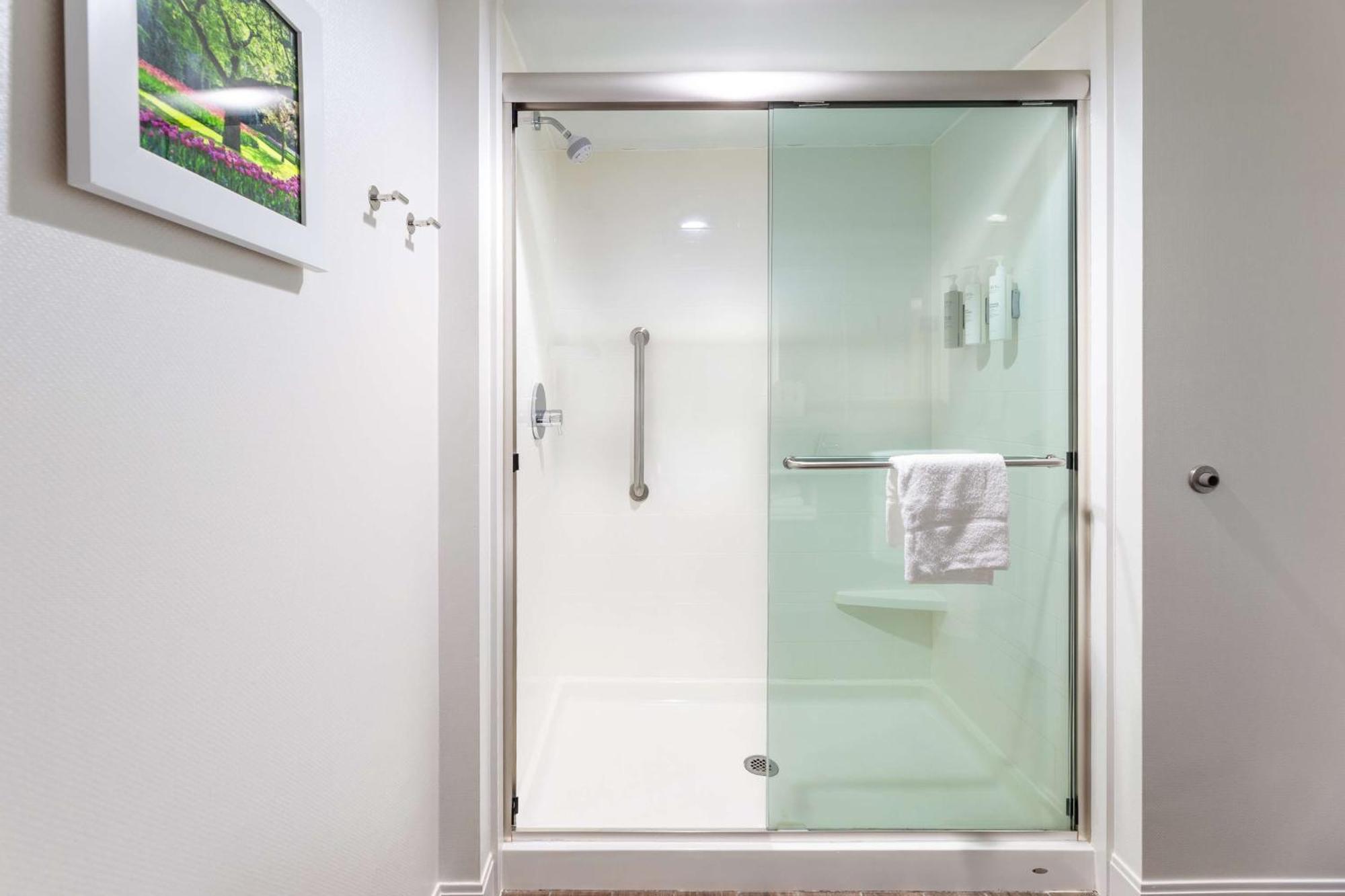 Hampton Inn Columbia I-26/Harbison Blvd Экстерьер фото