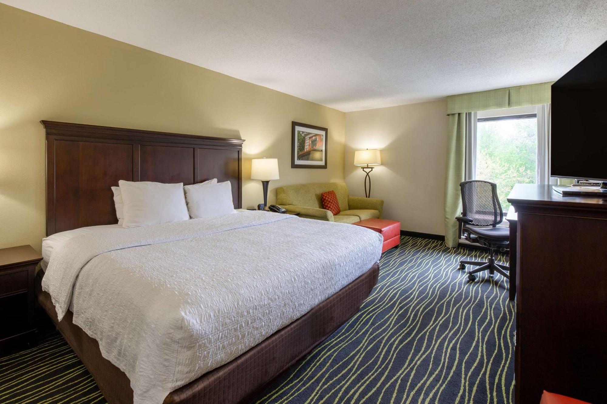 Hampton Inn Columbia I-26/Harbison Blvd Экстерьер фото